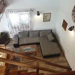 Borna Hébergement de vacances Nin