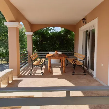 Hébergement de vacances Borna Nin