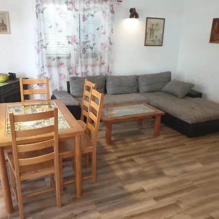 Borna Hébergement de vacances *